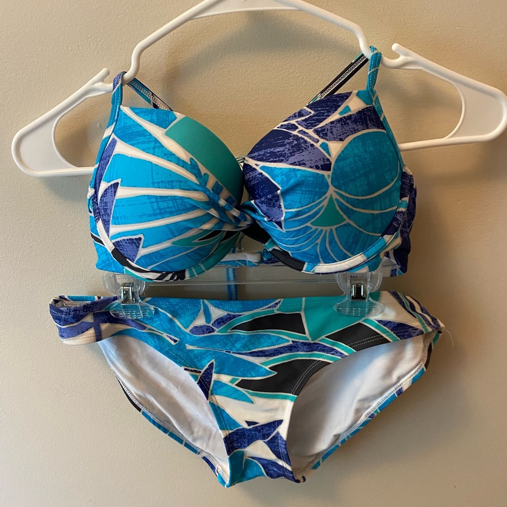 Aerie teal and blue bikini bottoms size medium push up top size 34C
